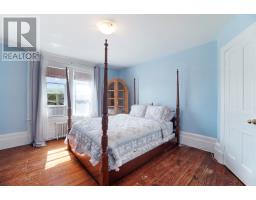 110 Pleasant Street thumbnail 17