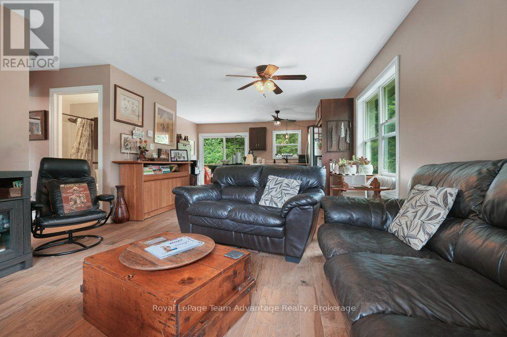 #5 45 SEGUIN PLACE - Image 11