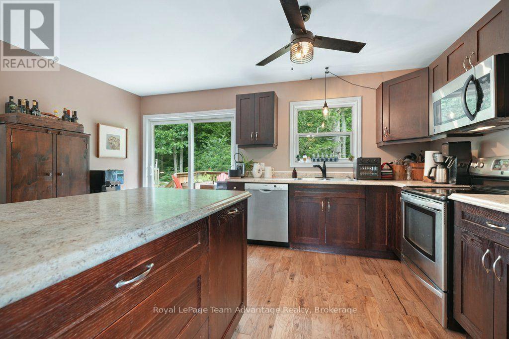 #5 45 SEGUIN PLACE - Image 13