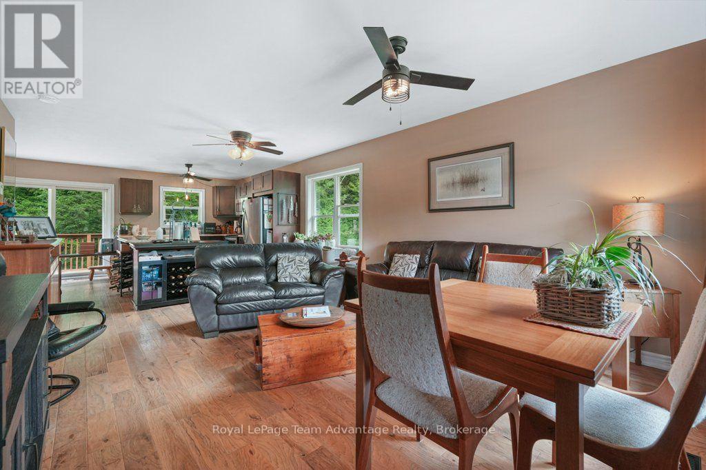 #5 45 SEGUIN PLACE - Image 8