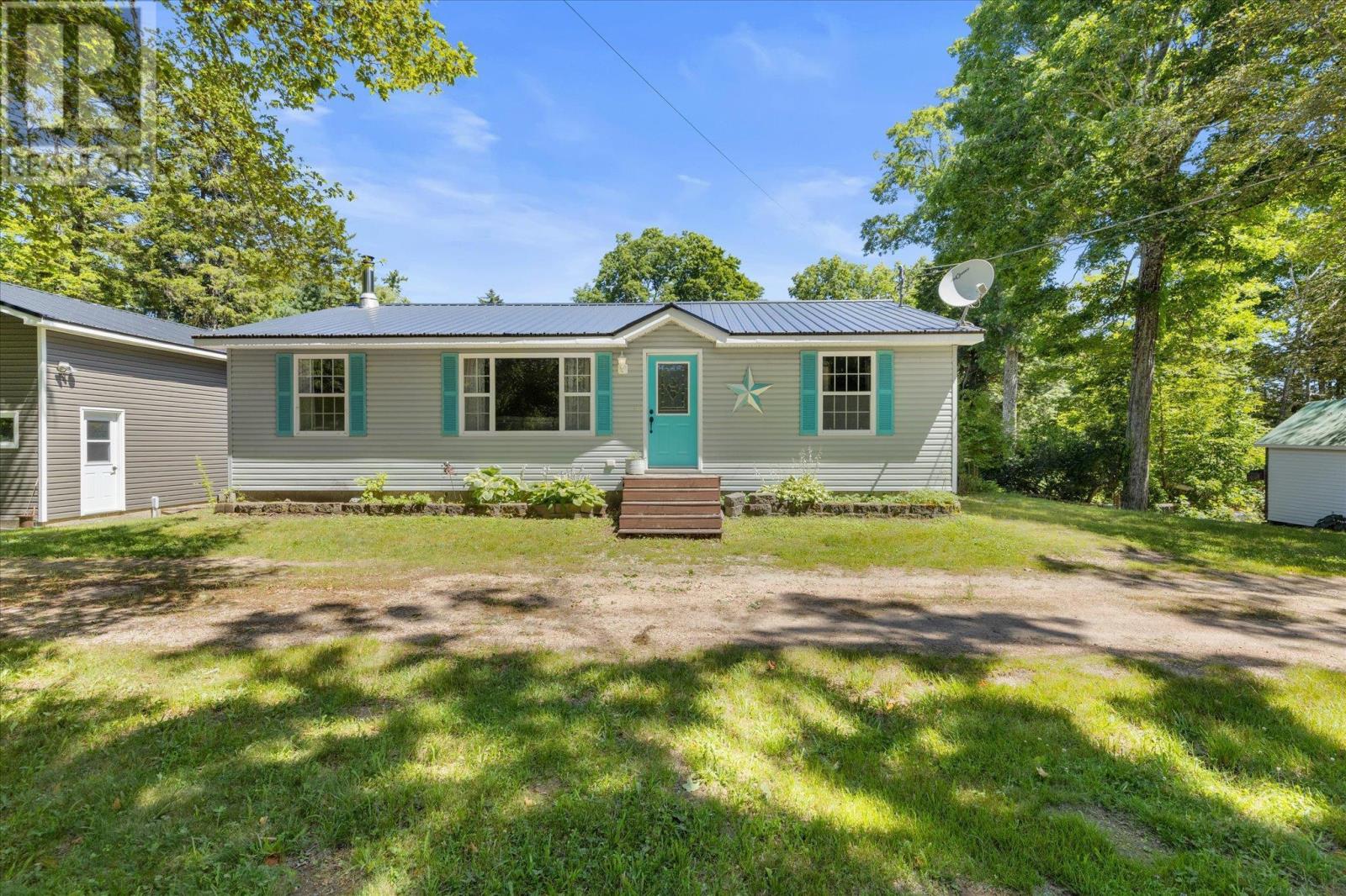 5720 Highway 325 - 2