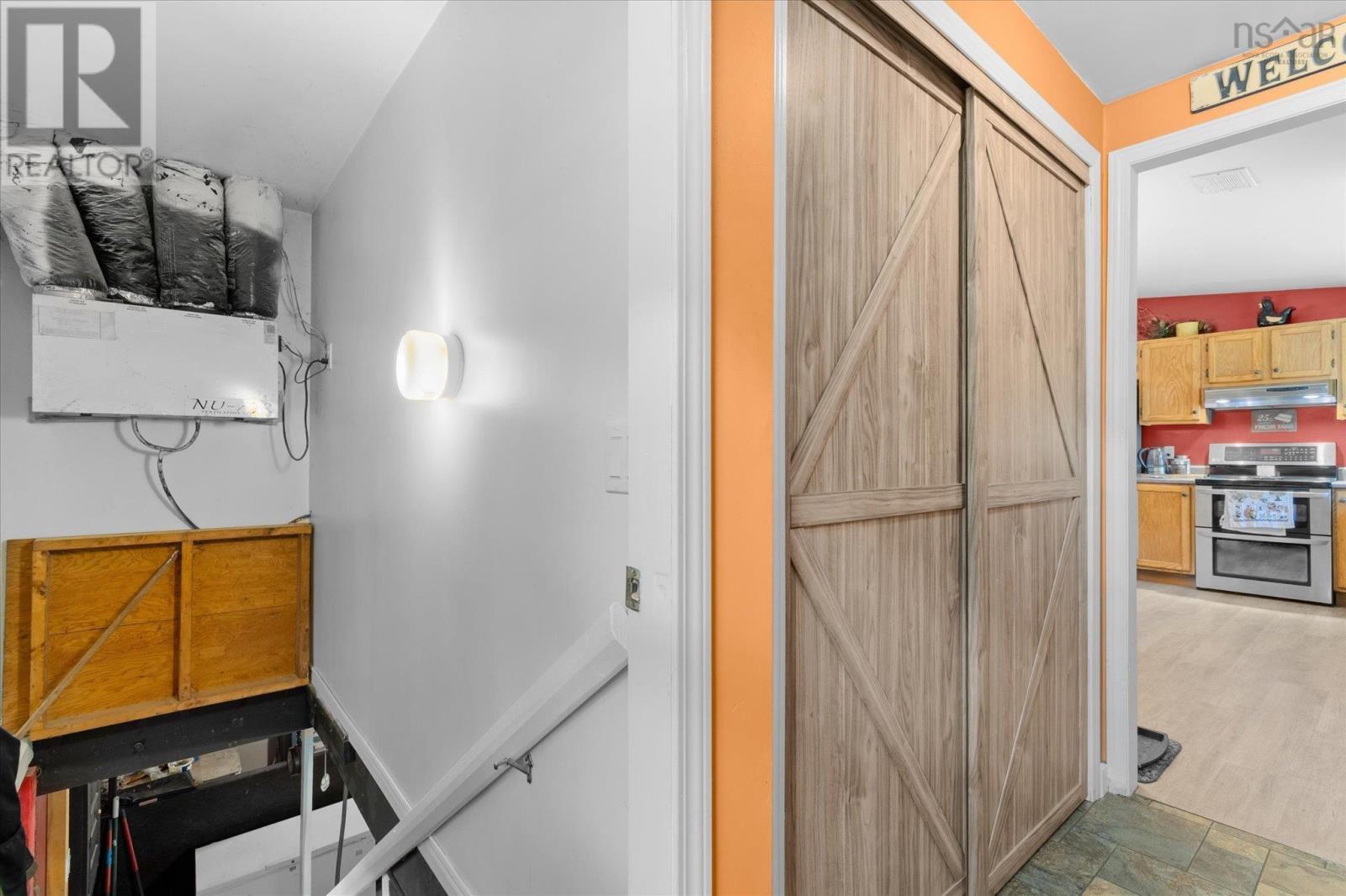 5720 Highway 325 - Image 31