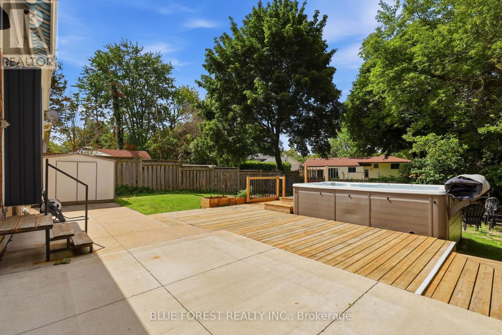 83 AMY CRESCENT - Image 39