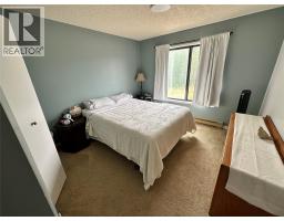 185 Chamberlain Crescent Unit# 302, Tumbler Ridge, BC V0C2W0 Photo 12