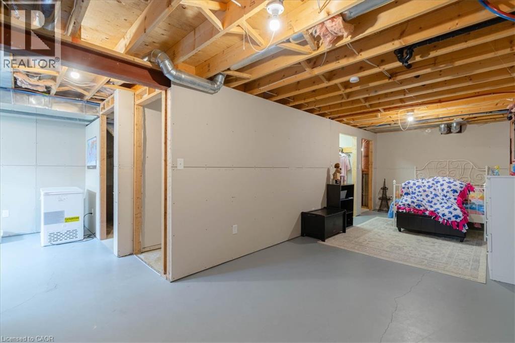 20 MILLCROFT Drive - Image 33