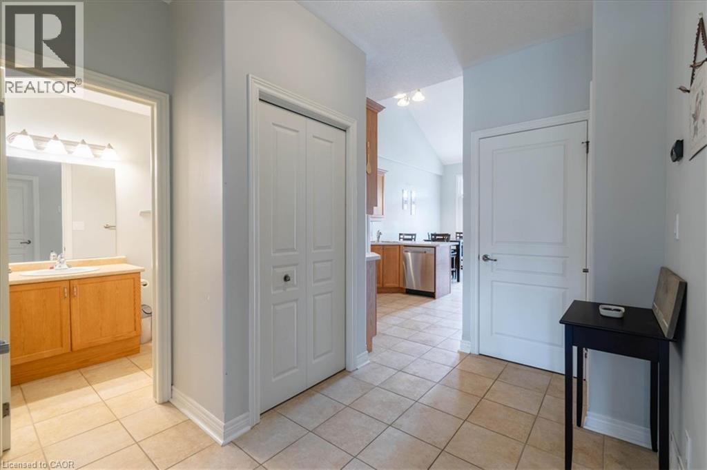 20 MILLCROFT Drive - 10