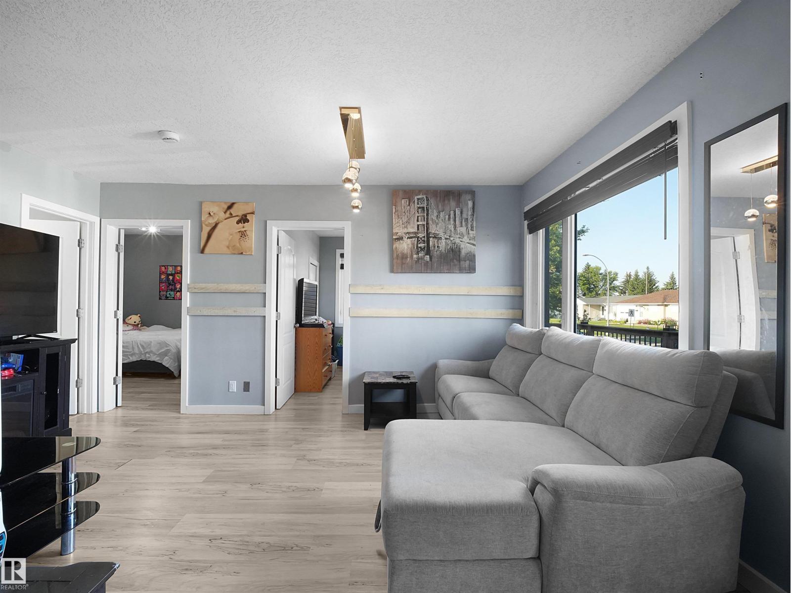 13338 131 ST NW - 19