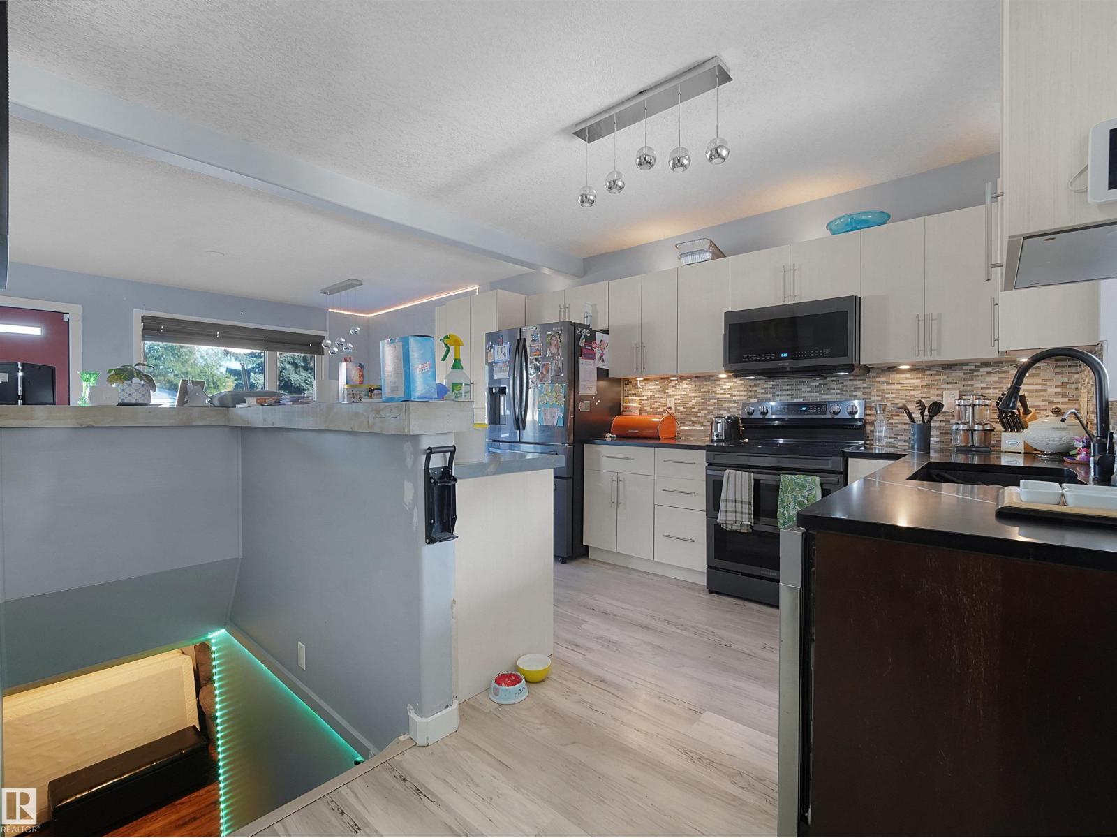 13338 131 ST NW - 31