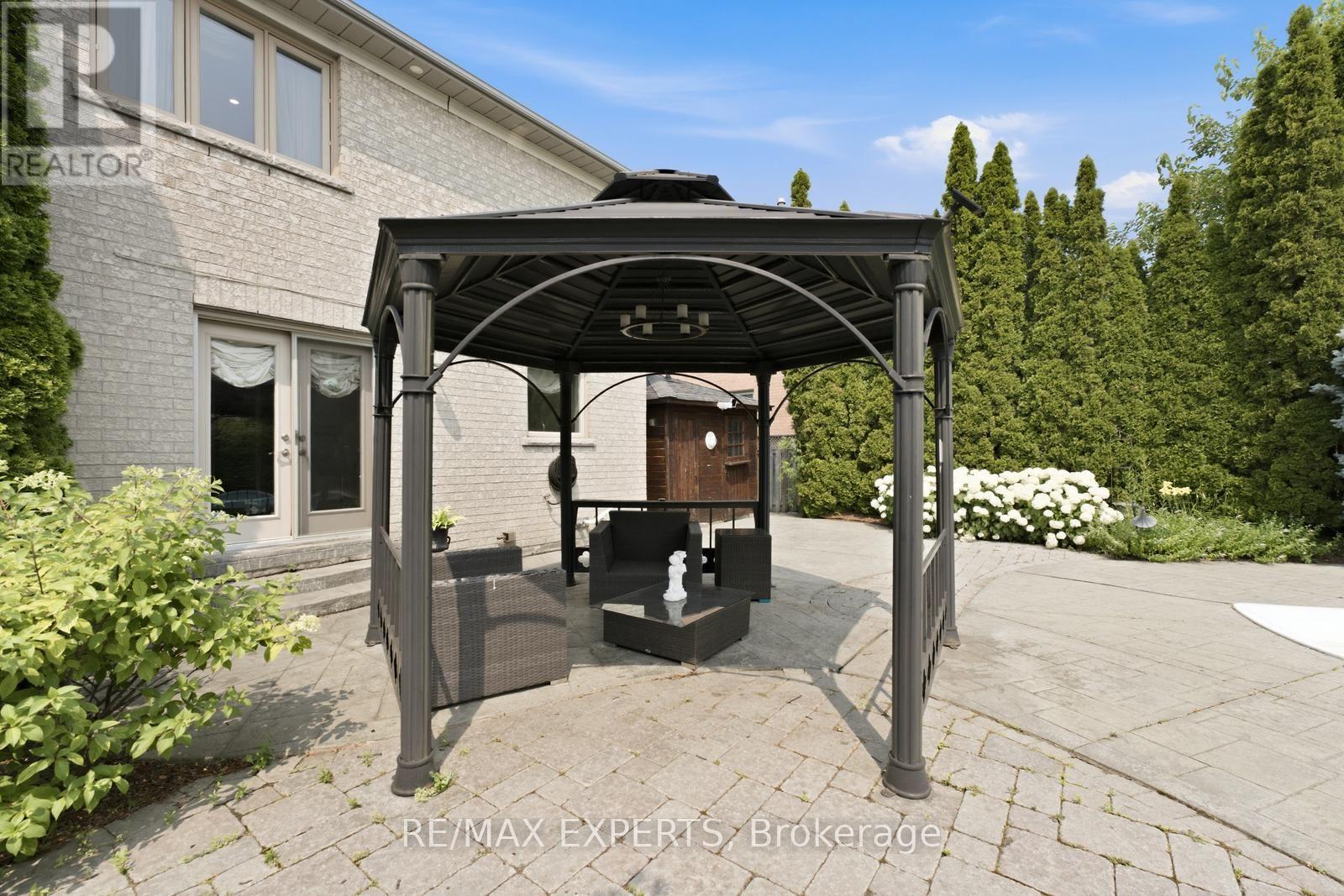 215 VELMAR DRIVE - Image 41