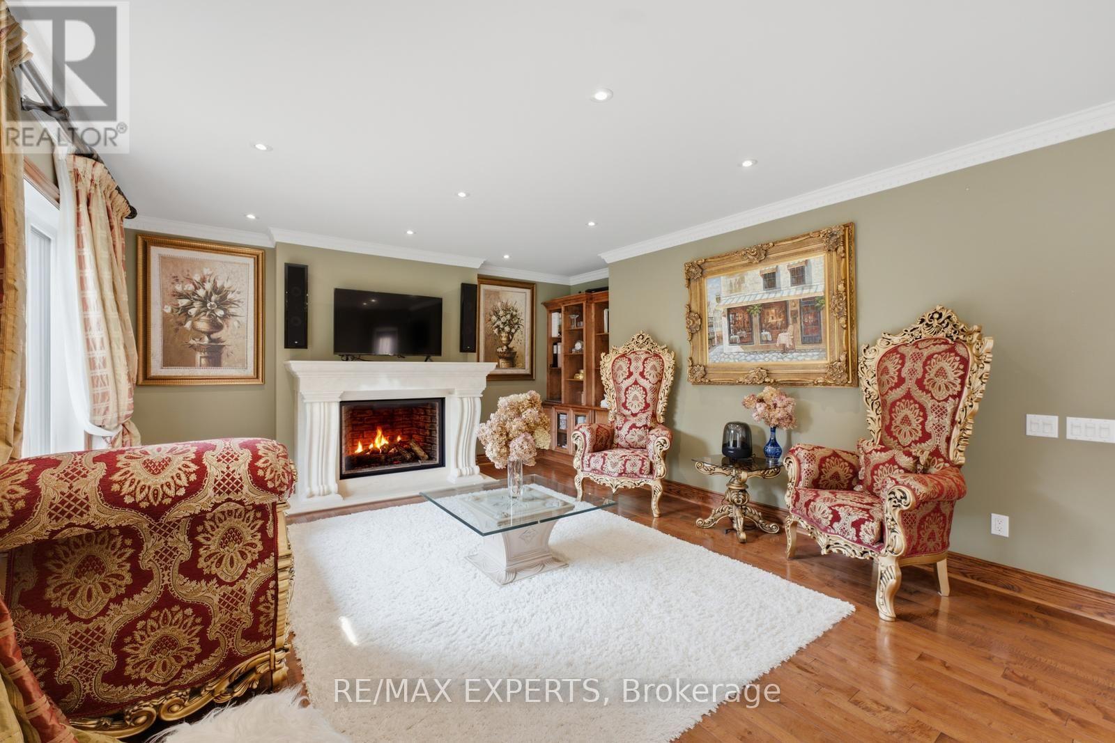 215 VELMAR DRIVE - 9
