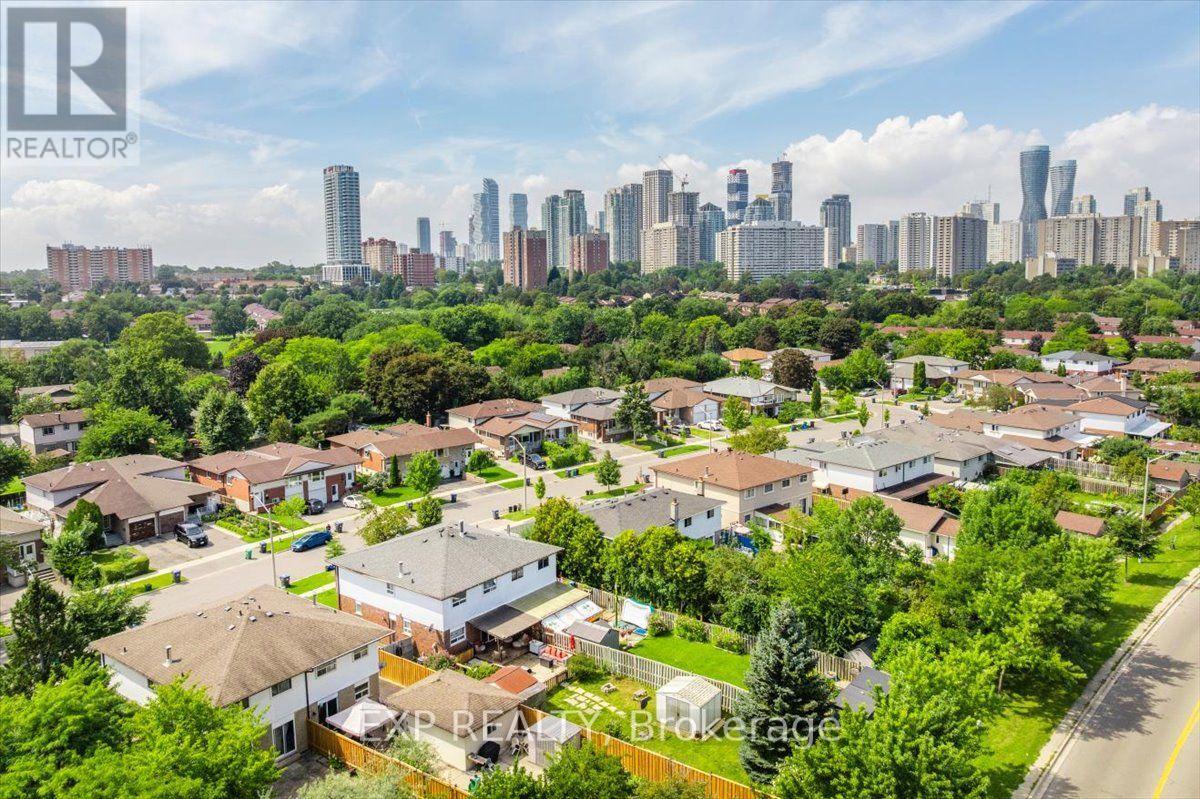 3313 ACALA CRESCENT - 43