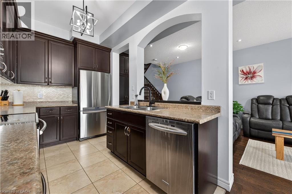 88 HIGHGATE Drive - 22
