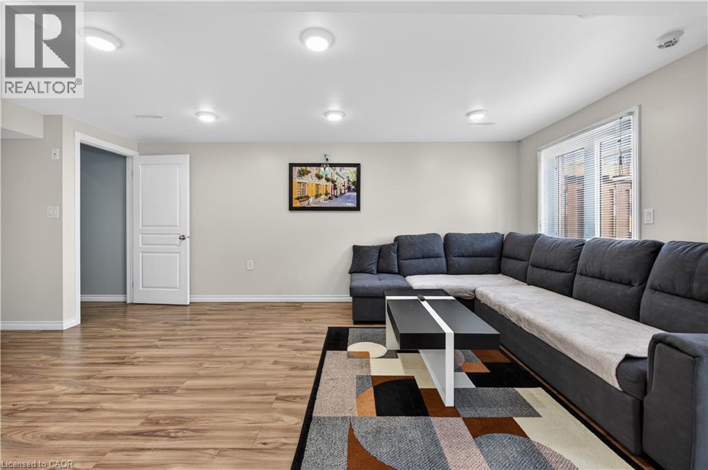 88 HIGHGATE Drive - Image 41