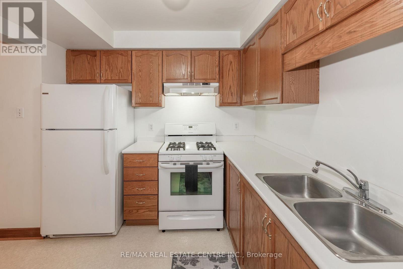 2 WALKER COURT - Image 12