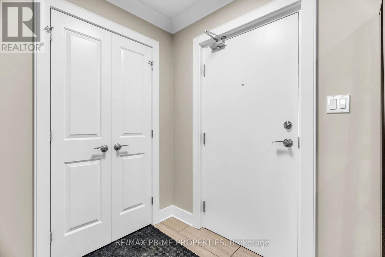 #110 320 SUGARCREEK TRAIL S - Image 34