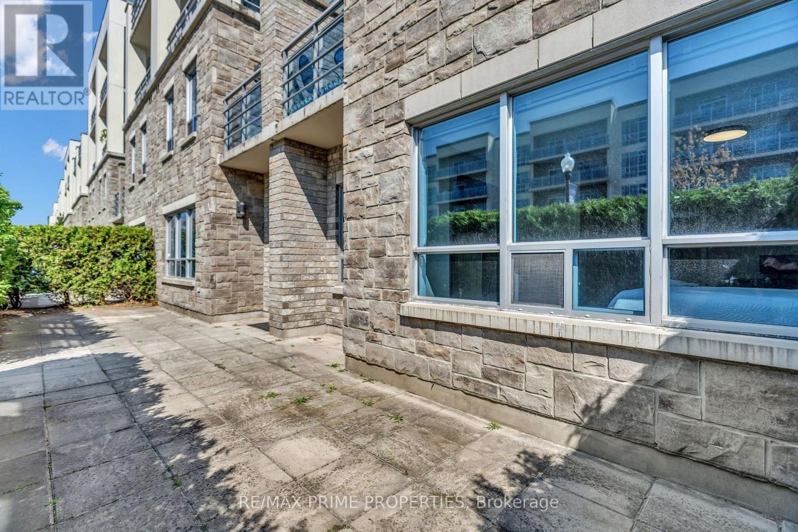 #110 320 SUGARCREEK TRAIL S - 35