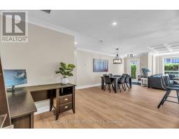 110 - 320 Sugarcreek Trail S, London North, ON N6H0G3 Photo 16