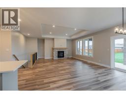 Eating area - 3560 Britt Boulevard, Plympton Wyoming, ON N0N1E0 Photo 7