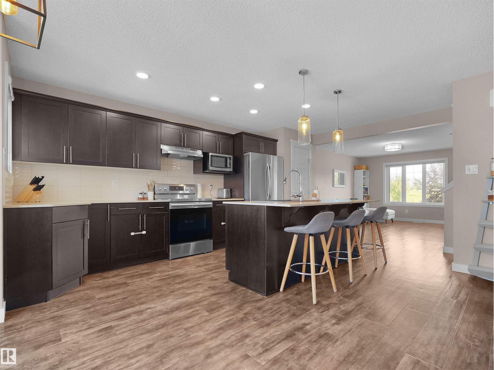 20304 128 AV NW - 14