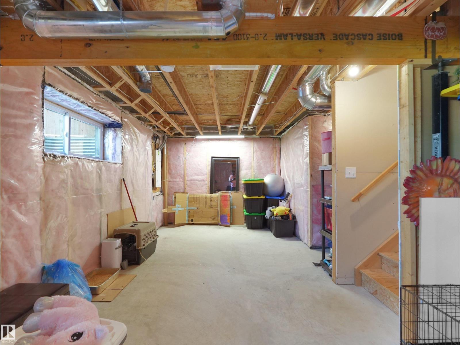 20304 128 AV NW - 34