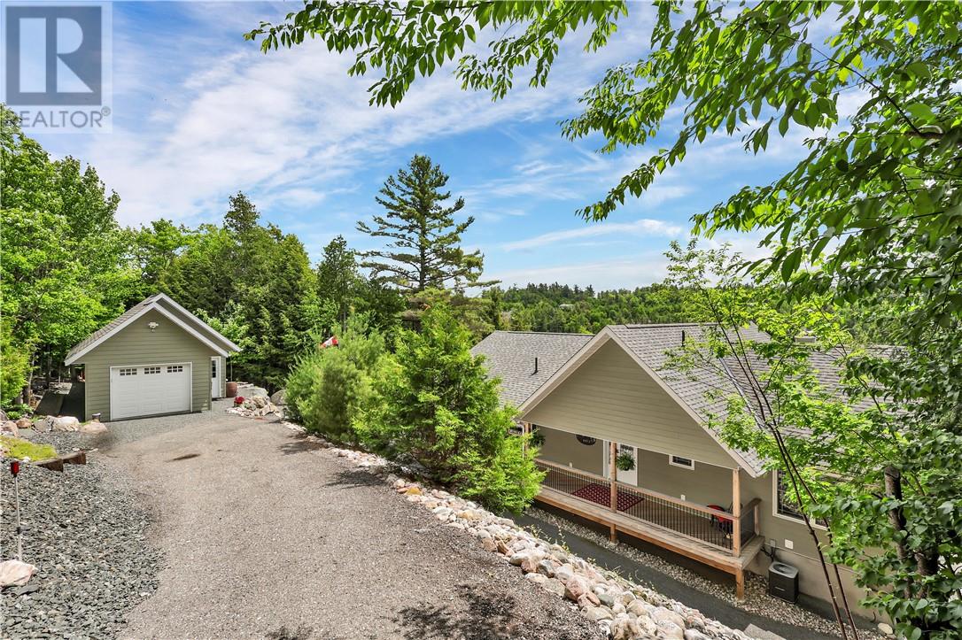 51 SUNRISE BAY Road - 3