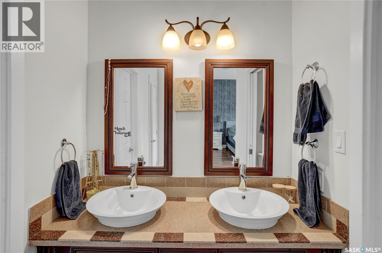 262 Wood Lily DRIVE - Image 27