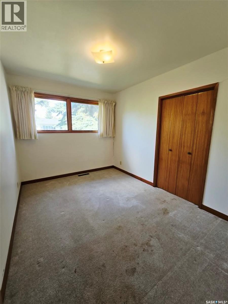 123 Riedel AVENUE W - 15