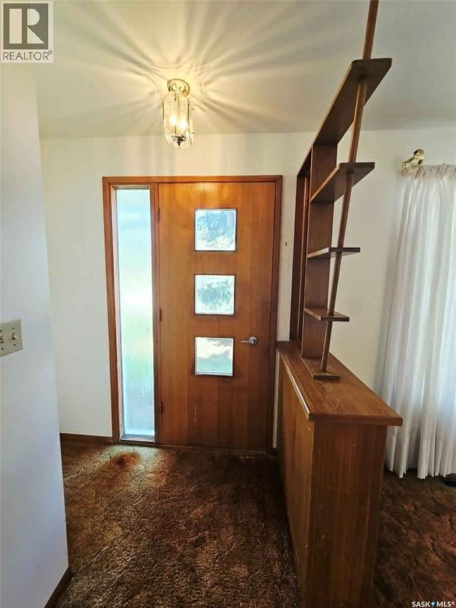 123 Riedel AVENUE W - 12