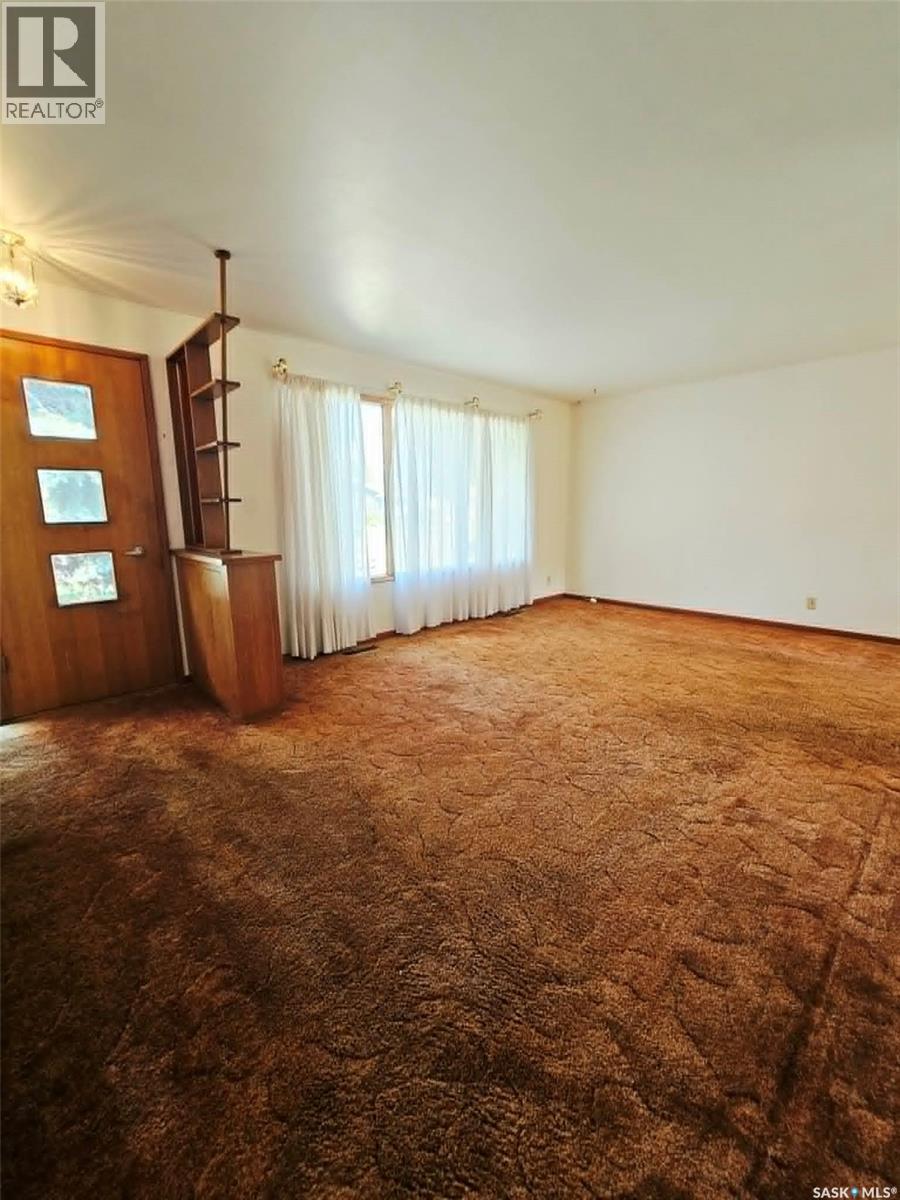 123 Riedel AVENUE W - 10