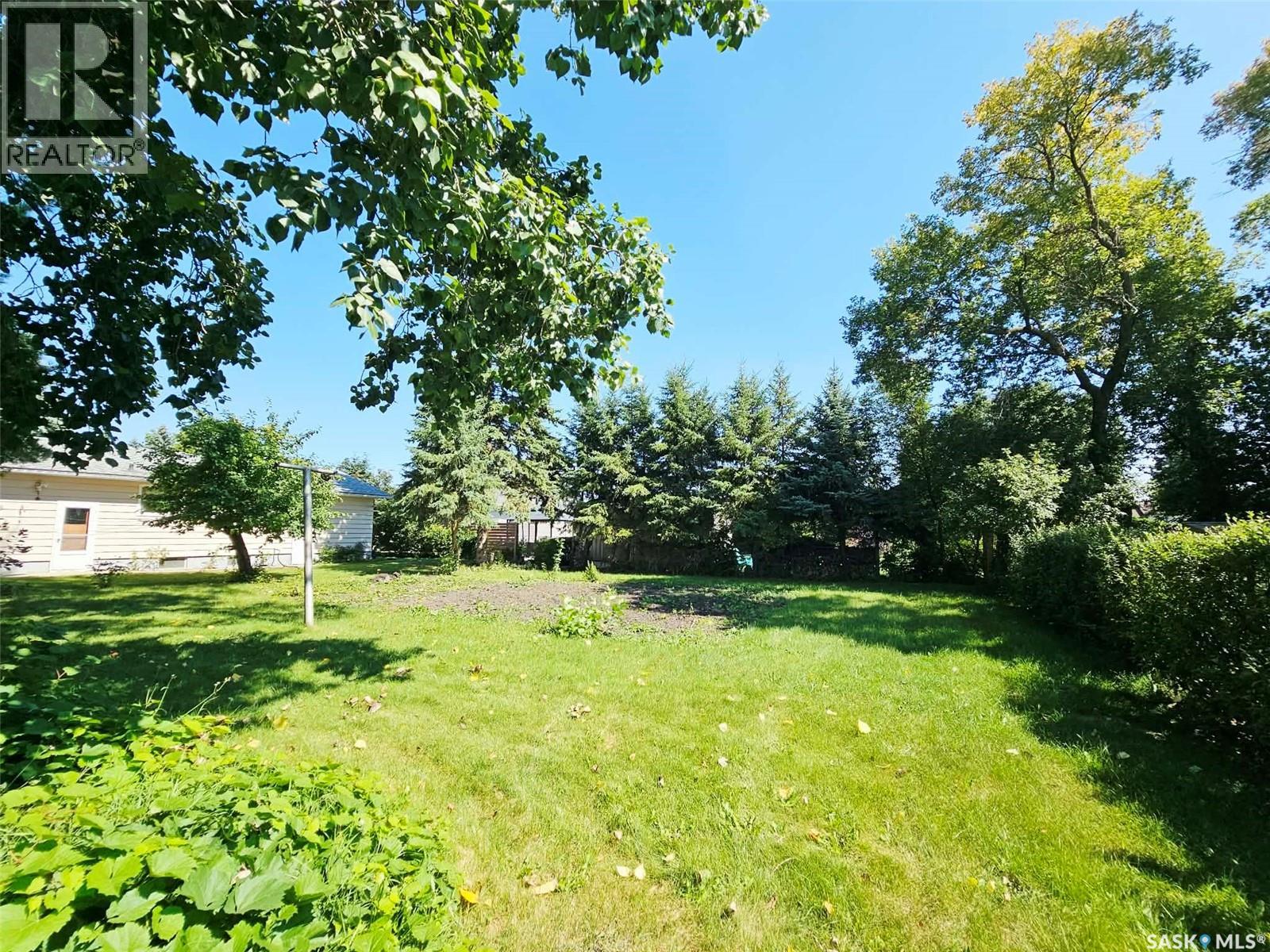 123 Riedel AVENUE W - 39