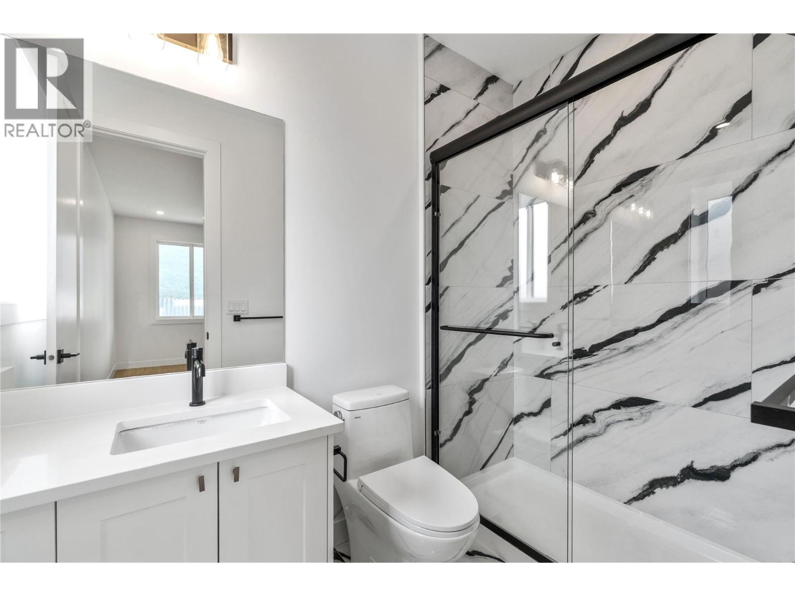 6841 42 Street NE - Image 41