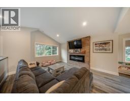 1065 Lower China Creek Road, Castlegar, BC V0G1G0 Photo 18