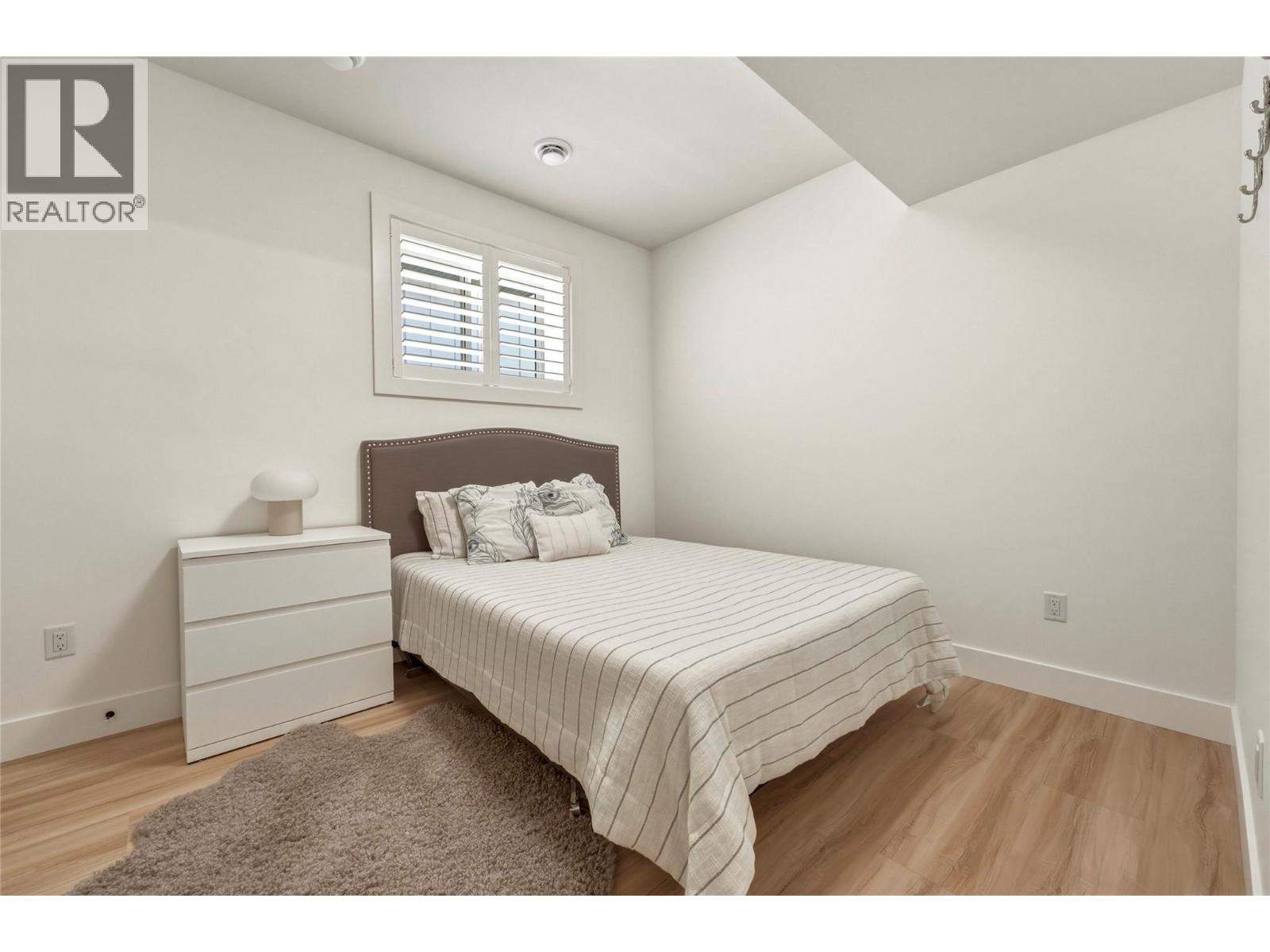 7012 Manning Place, Vernon