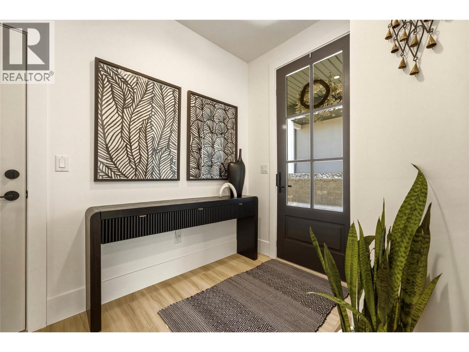 7012 Manning Place, Vernon