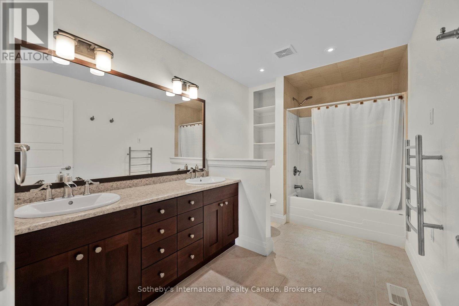 2 SWAN LANE - Image 28
