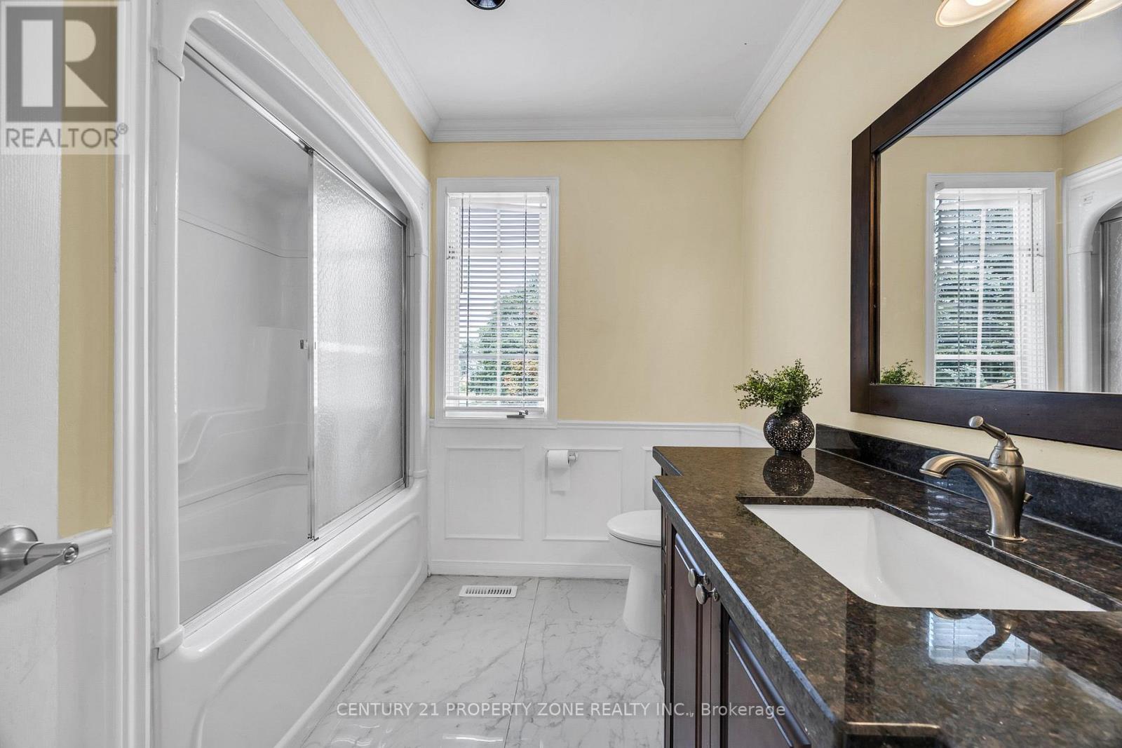 27 BASSETT BOULEVARD - 27