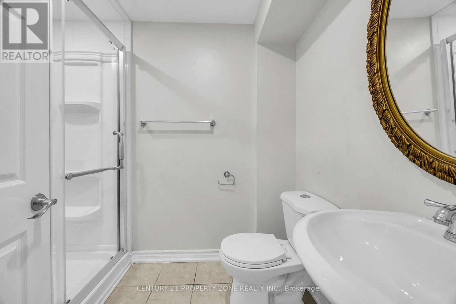 27 BASSETT BOULEVARD - Image 35