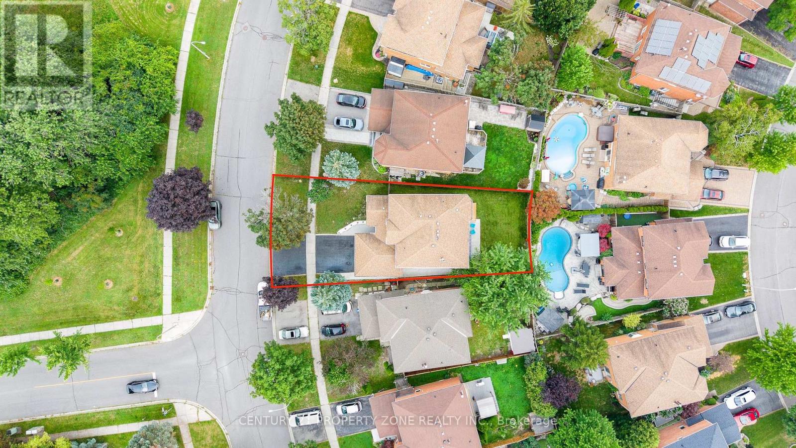 27 BASSETT BOULEVARD - 39