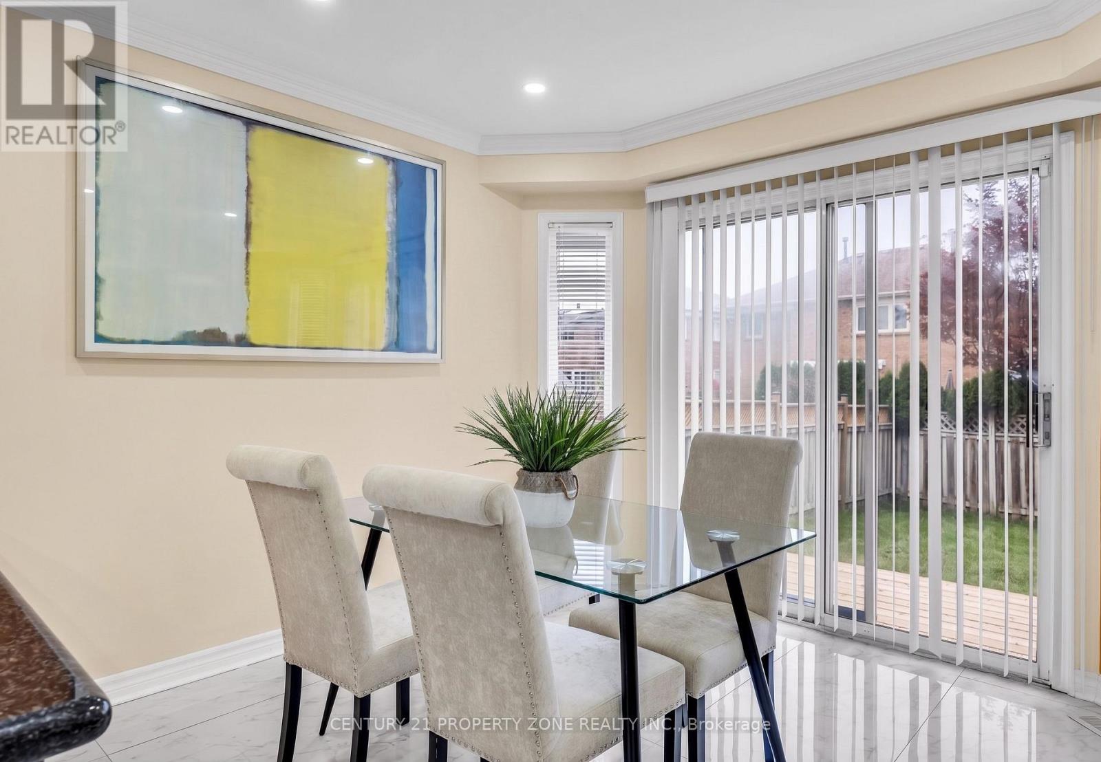 27 BASSETT BOULEVARD - Image 9