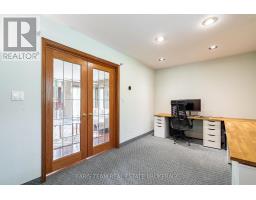 15 Scottdale Drive, Oro Medonte, ON L0L1T0 Photo 19