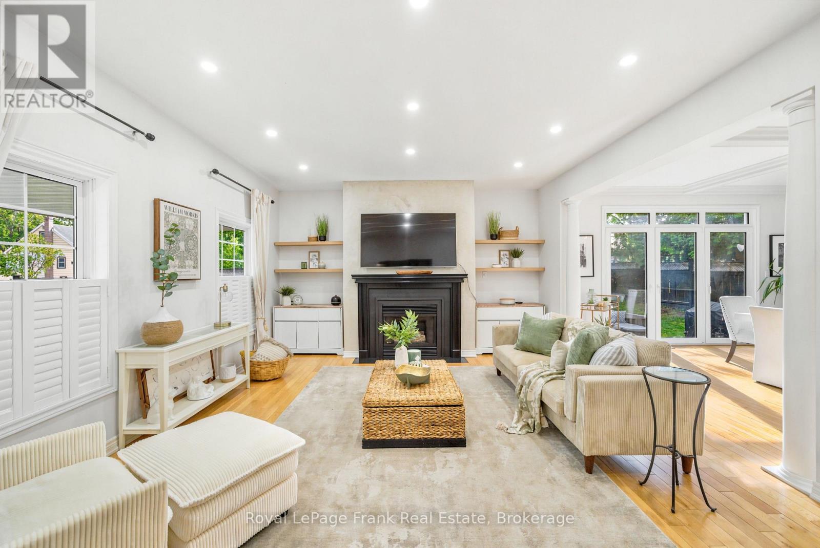 246 COCHRANE STREET - 24