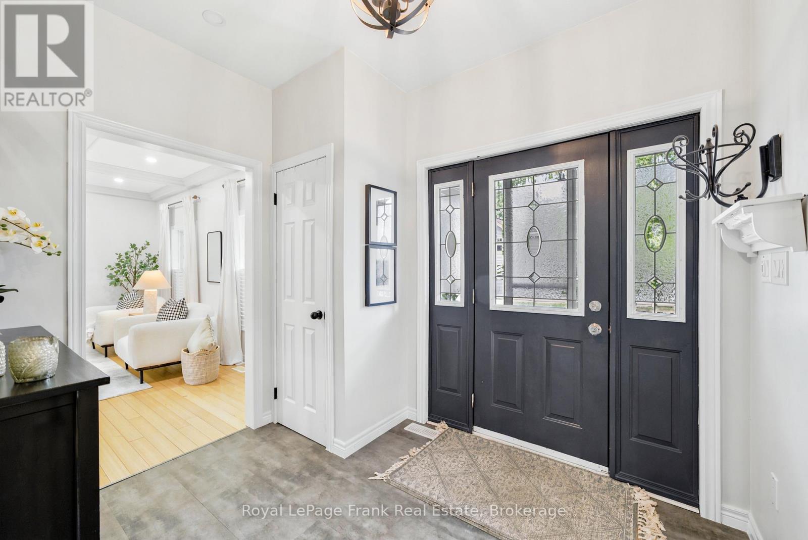 246 COCHRANE STREET - 6