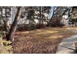 4pc Bathroom - 220 First Street E, Cochrane, AB T4C1Z3 Photo 6