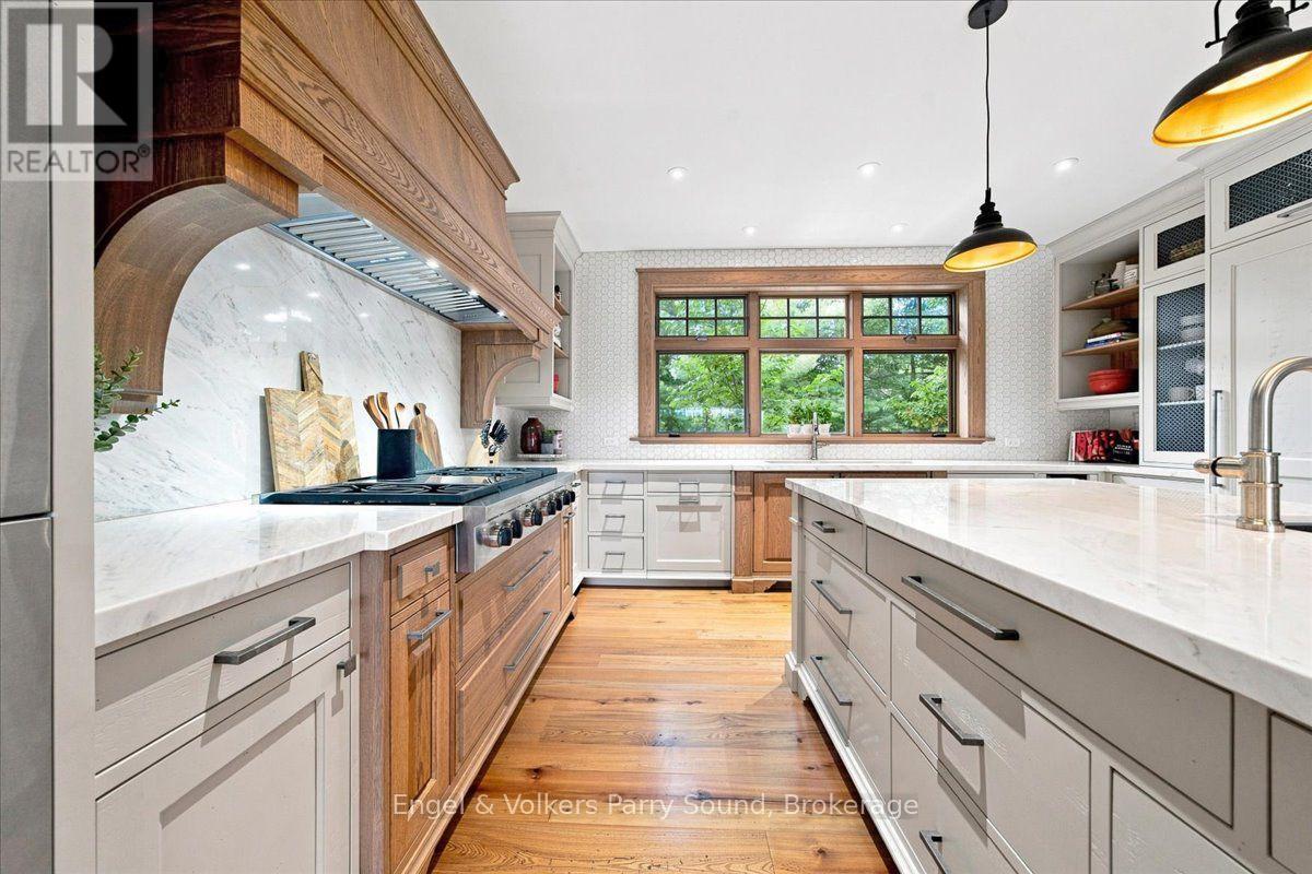 86 DAVIS DRIVE - Image 17