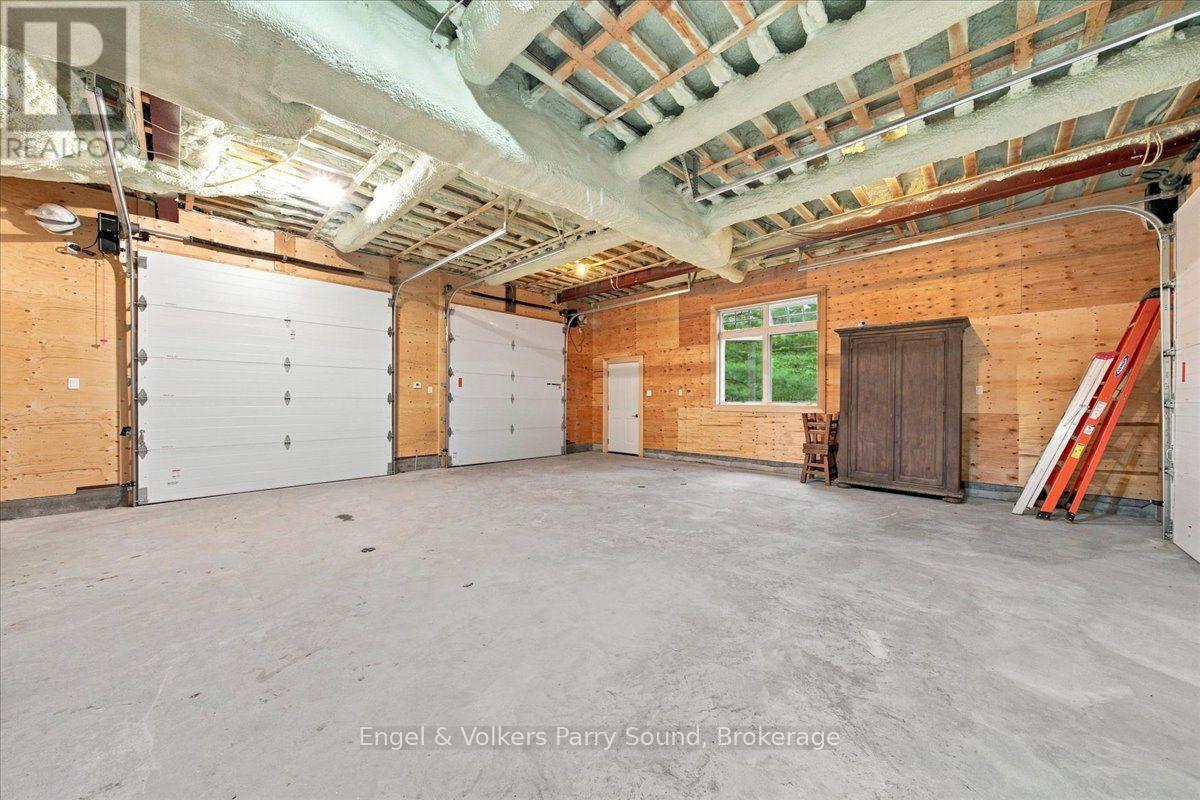86 DAVIS DRIVE - Image 25
