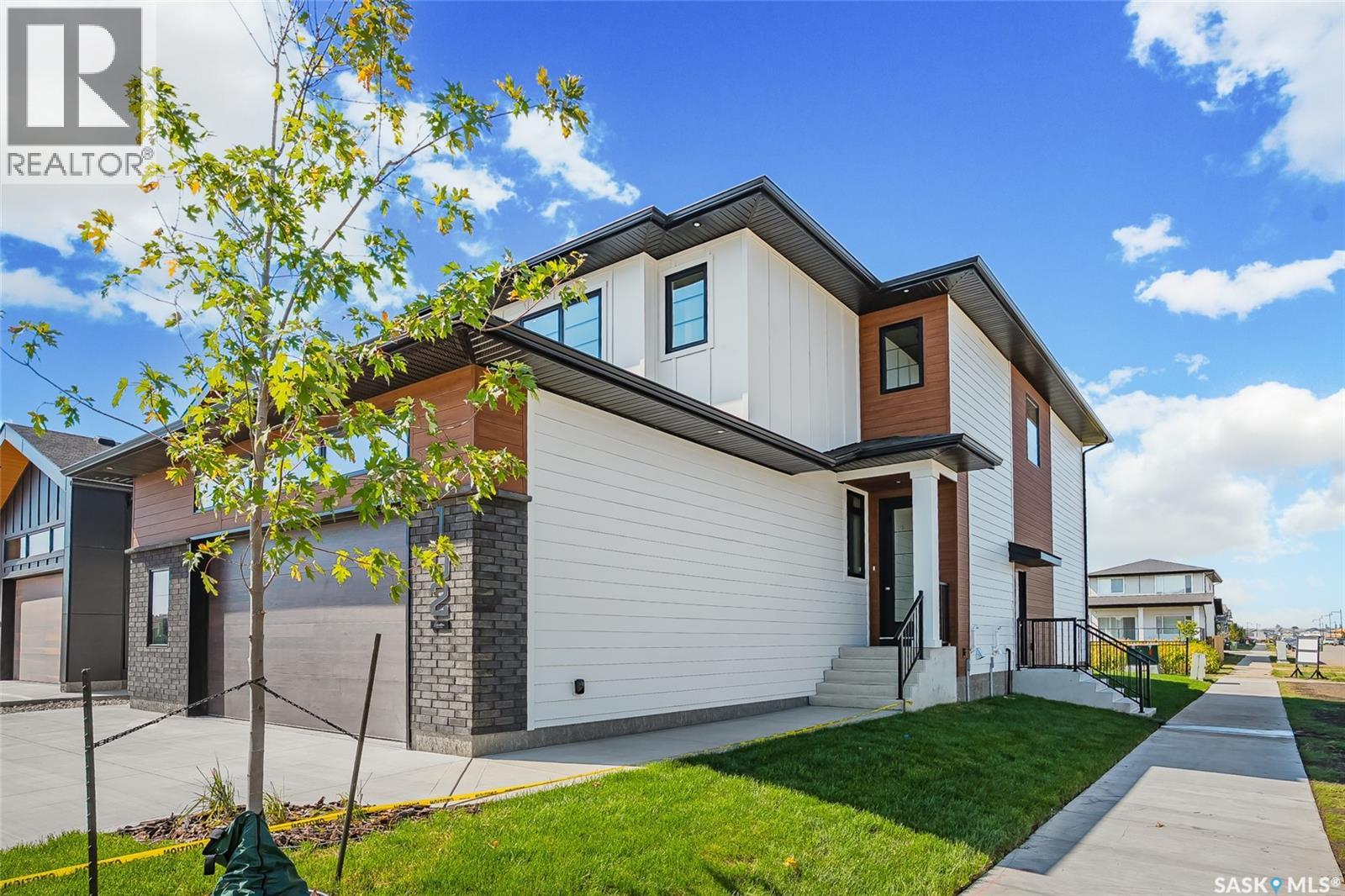 102 Cockcroft MANOR - 35