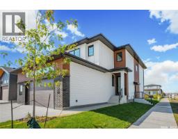 102 Cockcroft Manor, Saskatoon, SK S7V1Y5 Photo 35