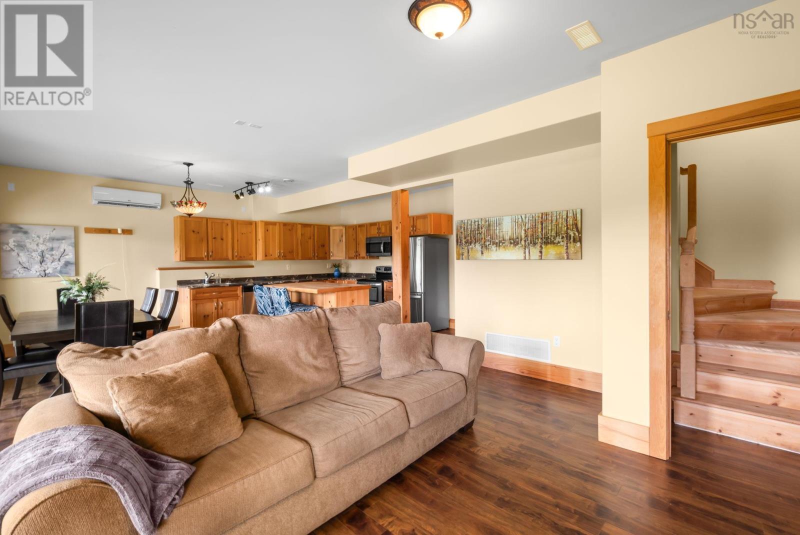 5 Evergreen Crescent - 28