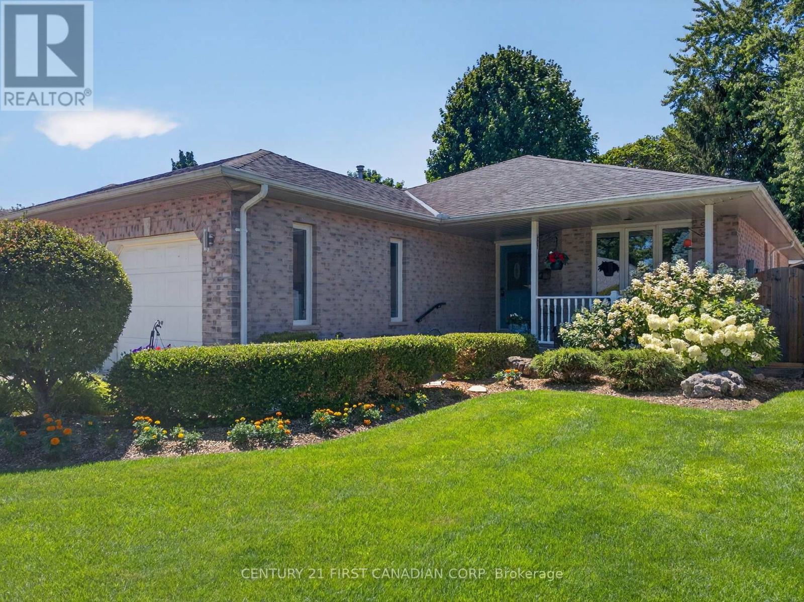67 MOFFATT LANE - 2