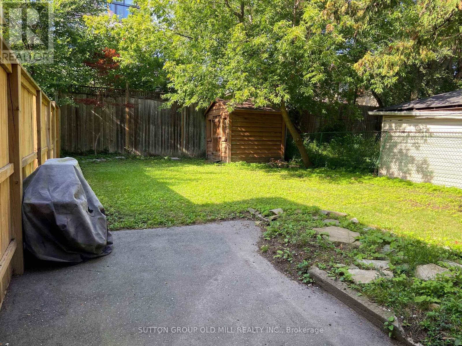 46 RICHARD AVENUE - 38